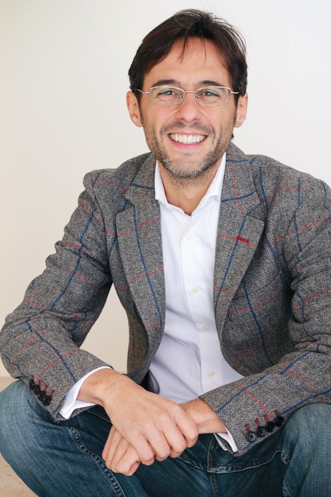 Sergio Fernández de Instituto de Pensamiento Positivo 